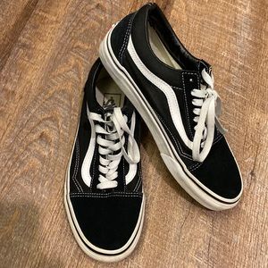 Old Skool Low Vans